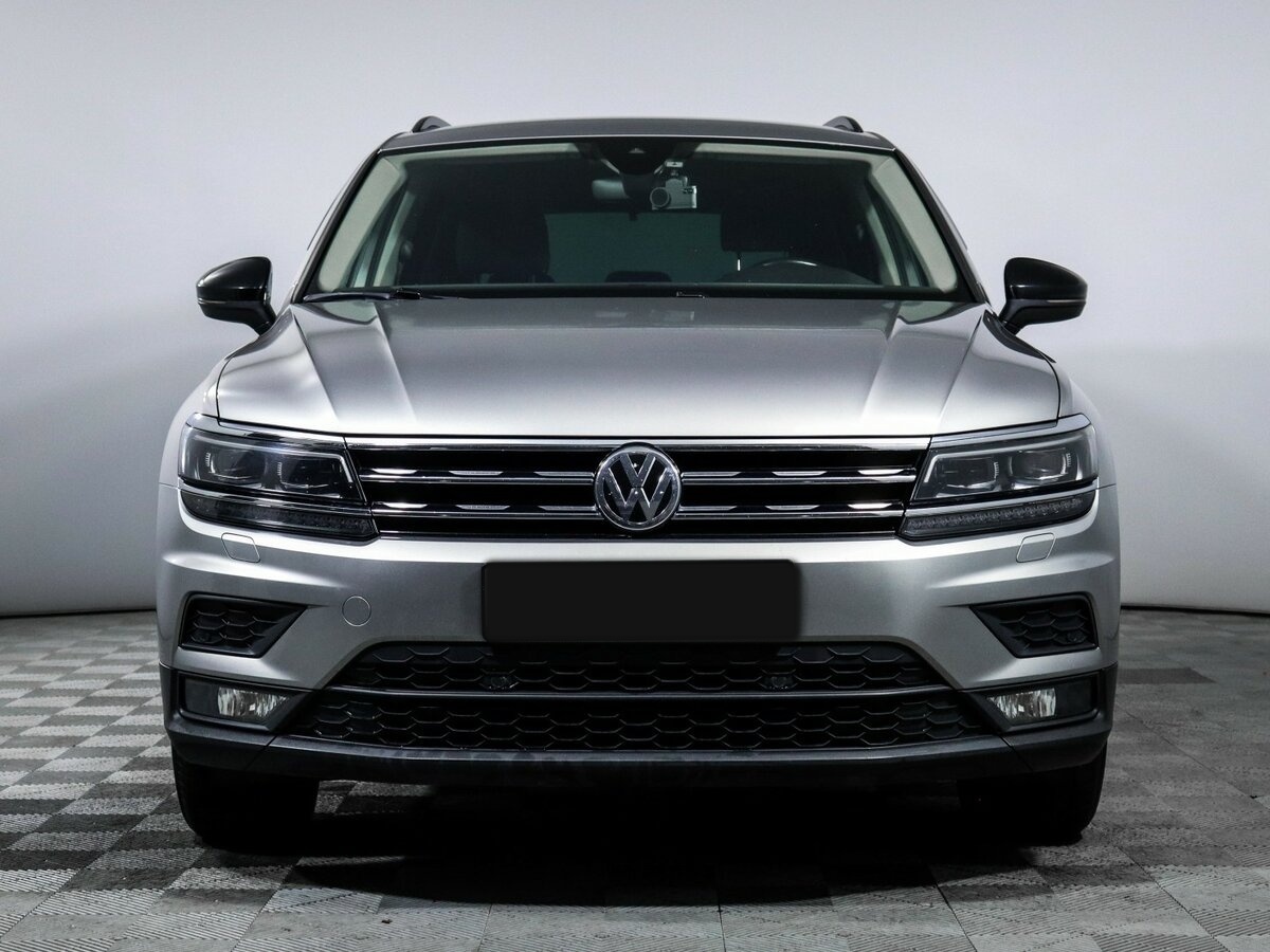 Volkswagen Tiguan б/у, 2020, Роботизированная. Фото: #1