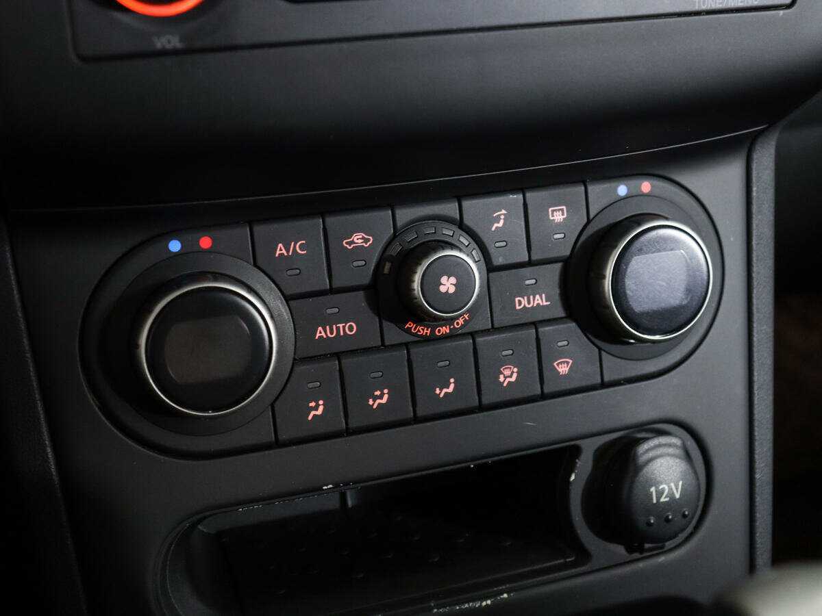 Nissan Qashqai б/у, 2012, Механическая. Фото: #15