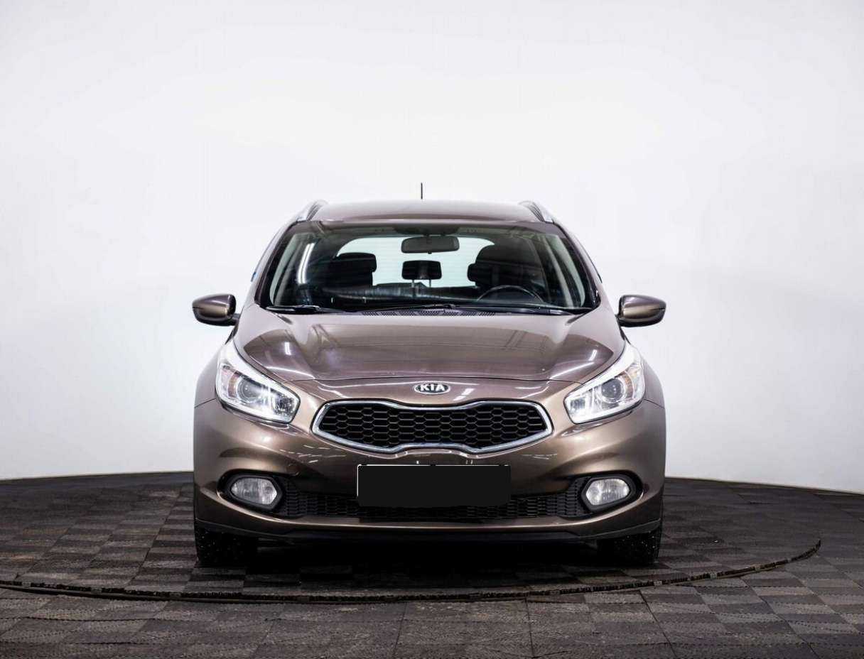 Kia Ceed б/у, 2014, Автоматическая. Фото: #1