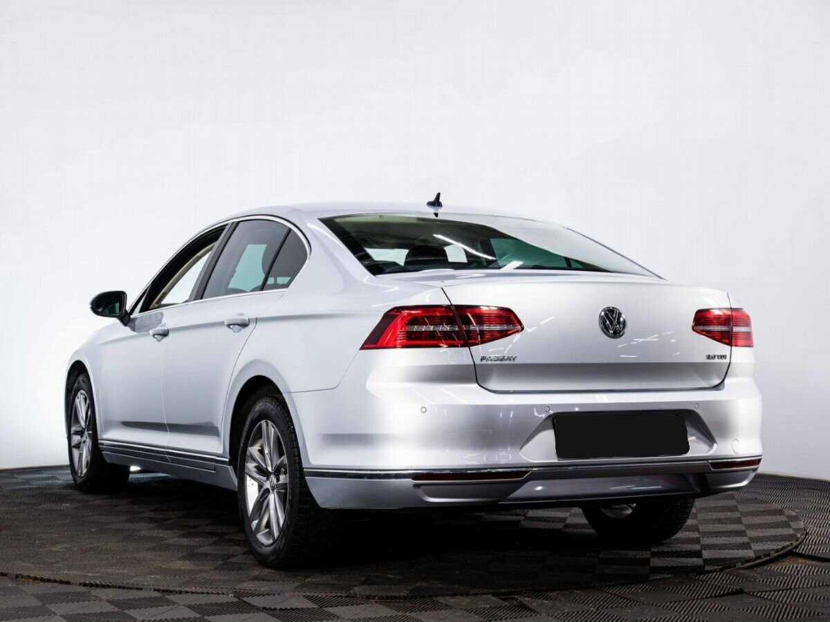 Volkswagen Passat б/у, 2017, Роботизированная. Фото: #3