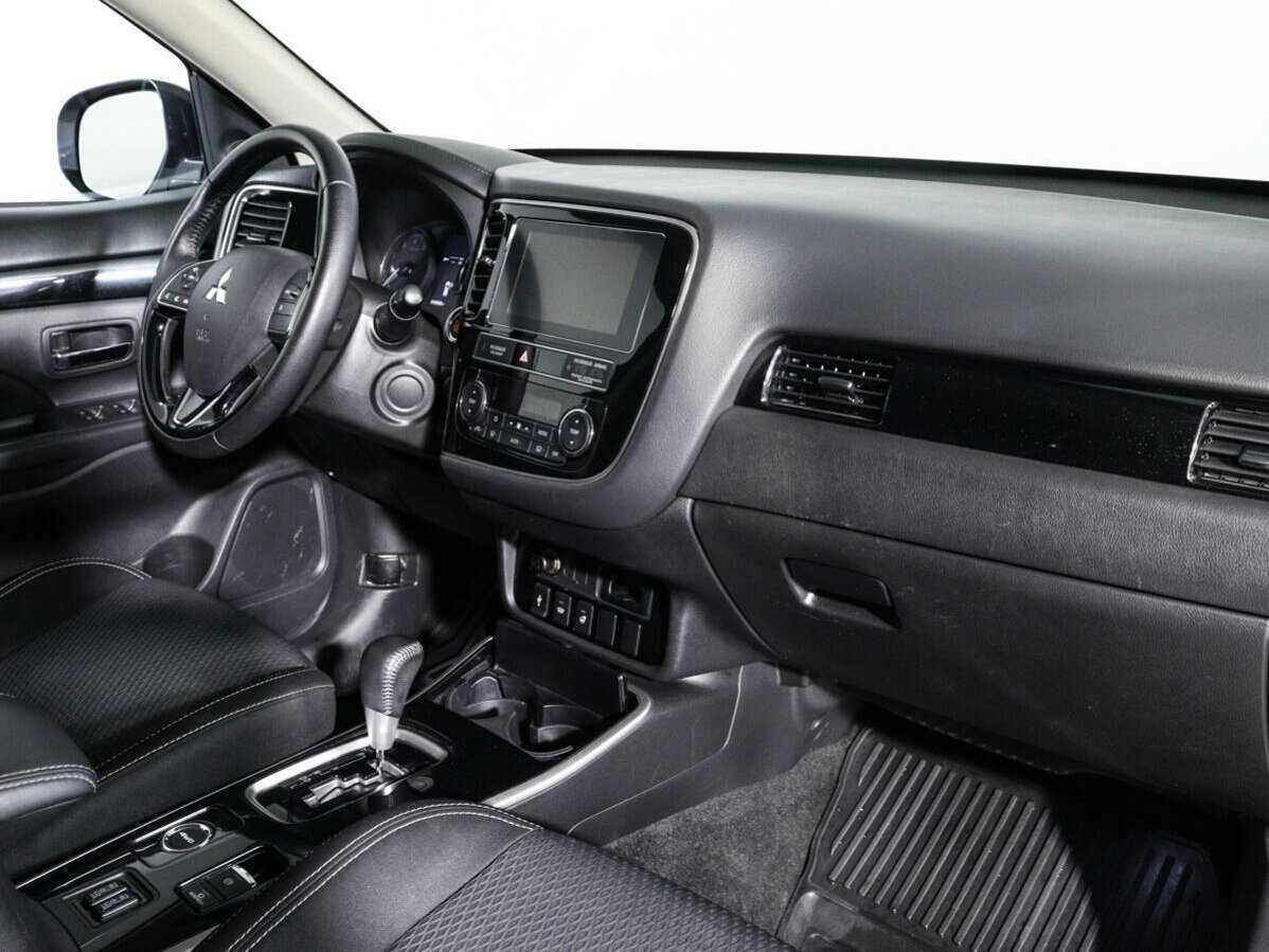 Mitsubishi Outlander б/у, 2019, Вариатор. Фото: #8