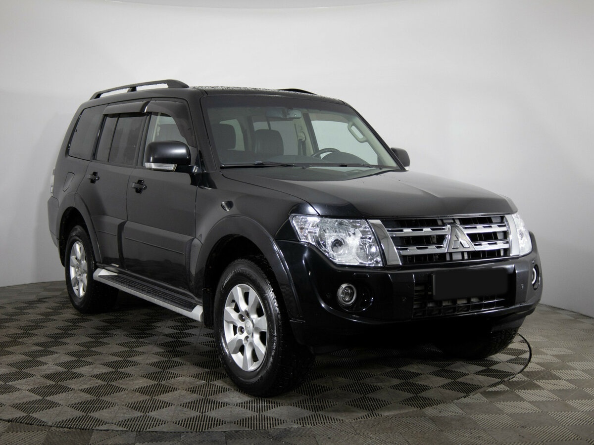 Mitsubishi Pajero б/у, 2013, Автоматическая. Фото: #2