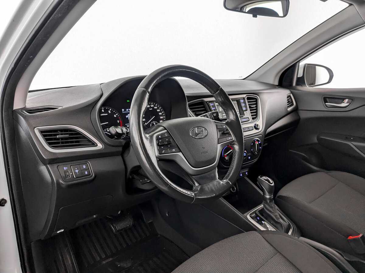 Hyundai Solaris б/у, 2018, Автоматическая. Фото: #14