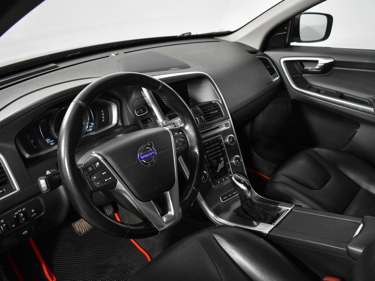 Volvo XC60 б/у, 2015, Автоматическая. Фото: #6