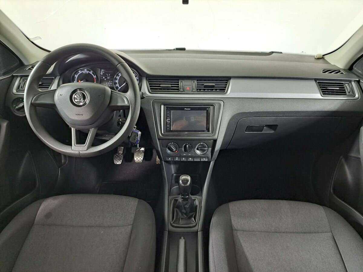 Skoda Rapid б/у, 2017, Механическая. Фото: #13