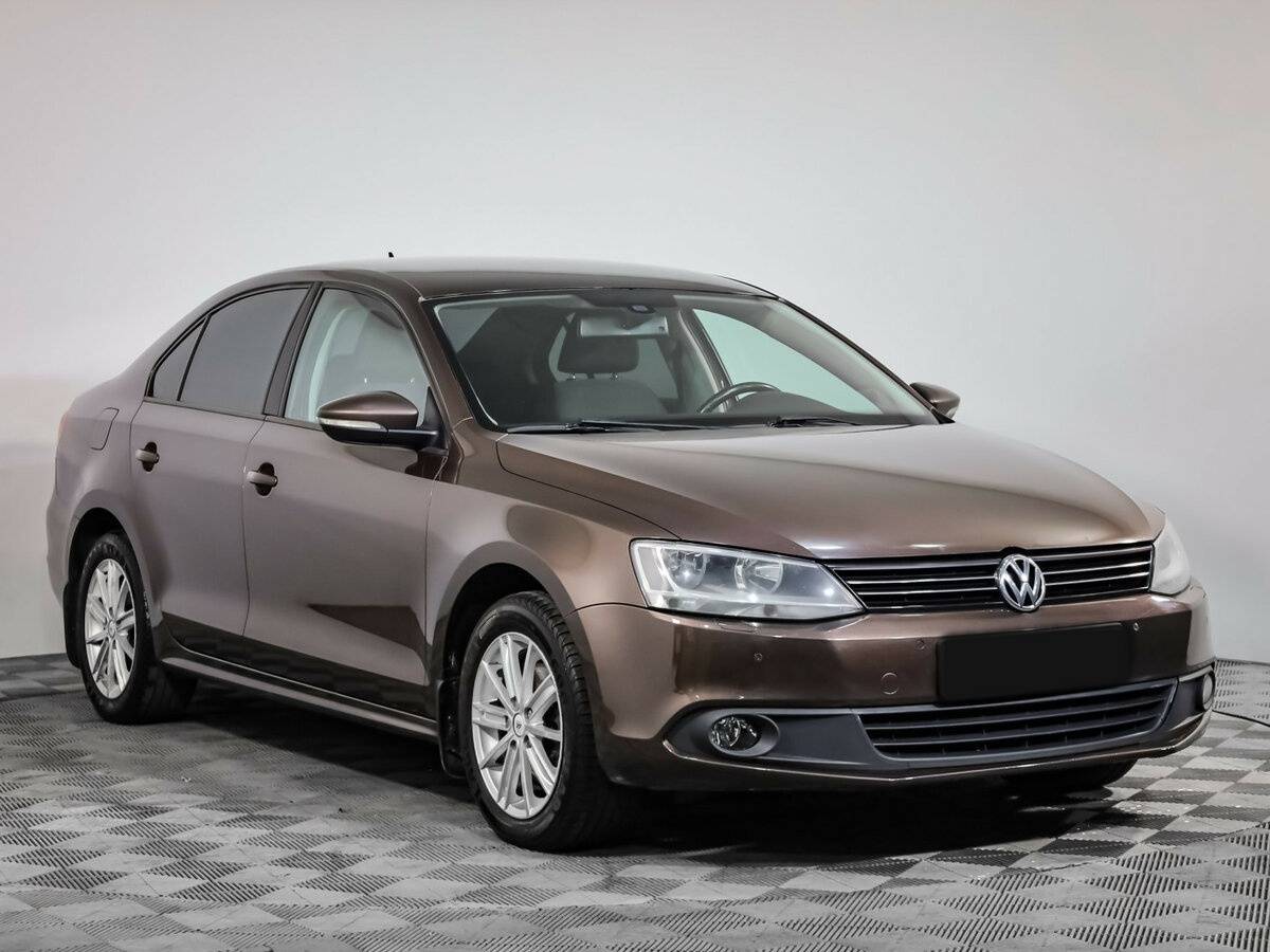 Volkswagen Jetta б/у, 2014, Роботизированная. Фото: #2