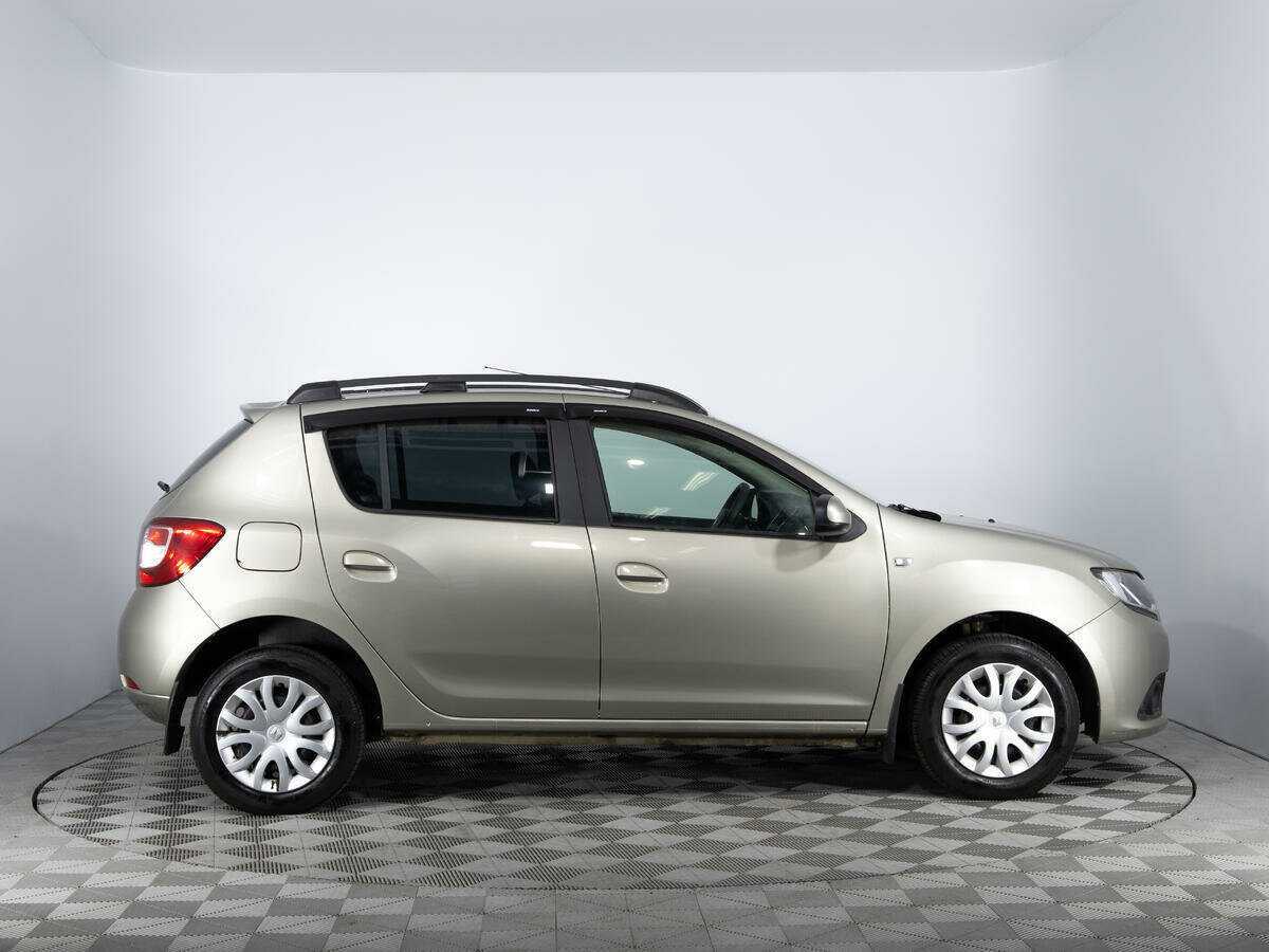 Renault Sandero б/у, 2015, Механическая. Фото: #3