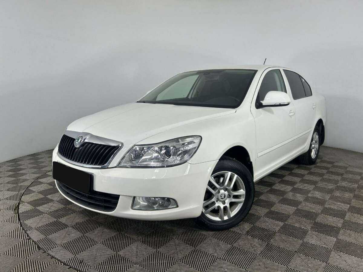 Skoda Octavia б/у, 2012, Механическая. Фото: #0