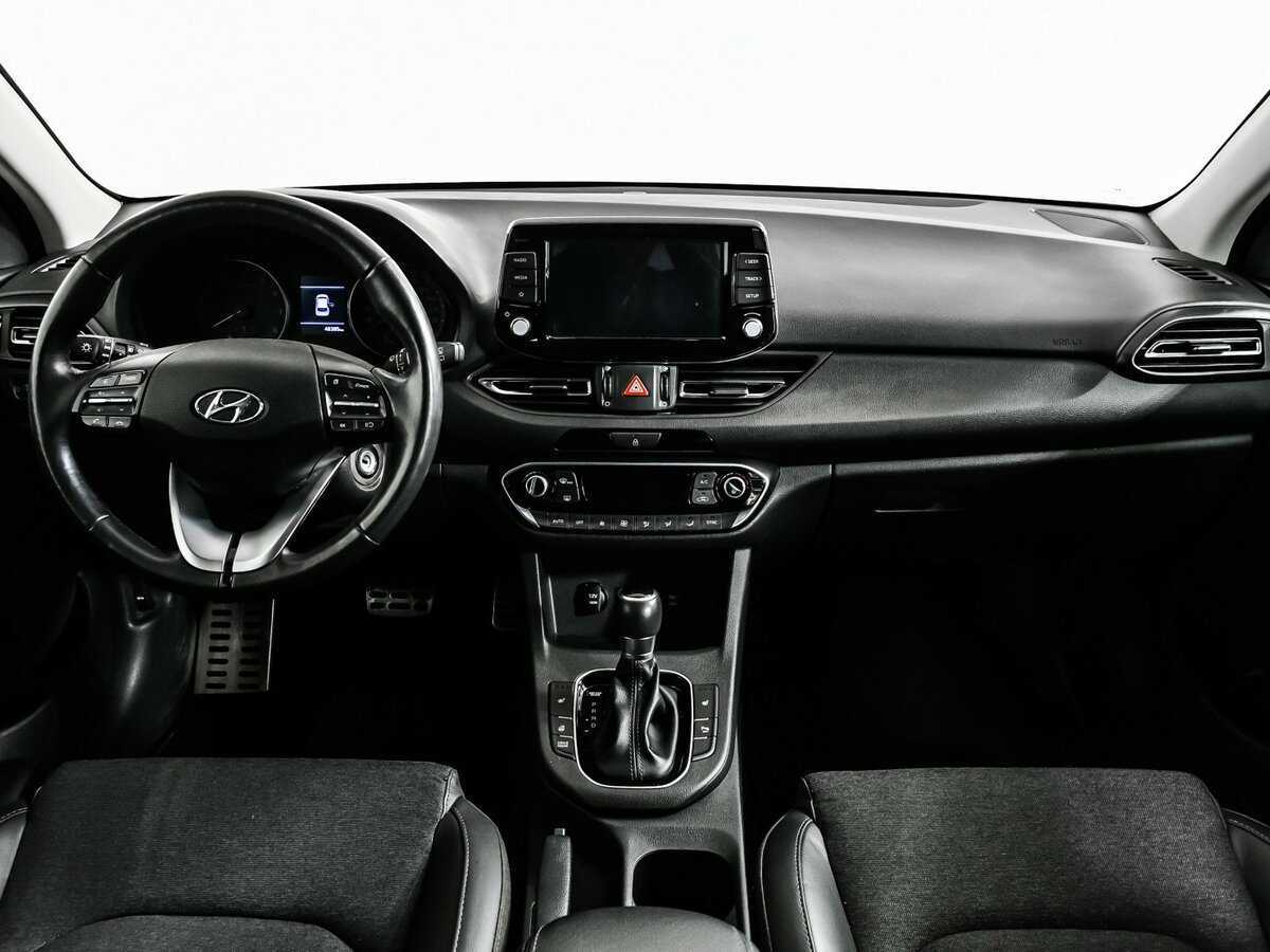 Hyundai i30 б/у, 2022, Автоматическая. Фото: #10