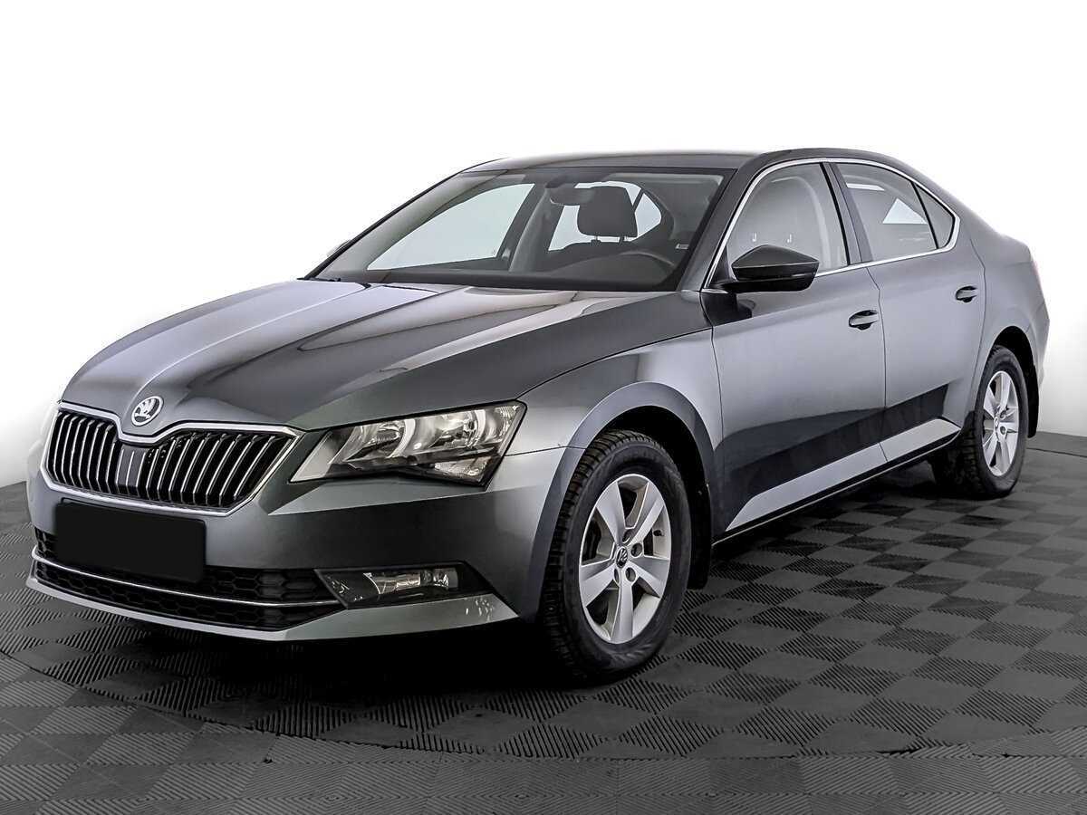 Skoda Superb б/у, 2018, Роботизированная. Посмотреть фото