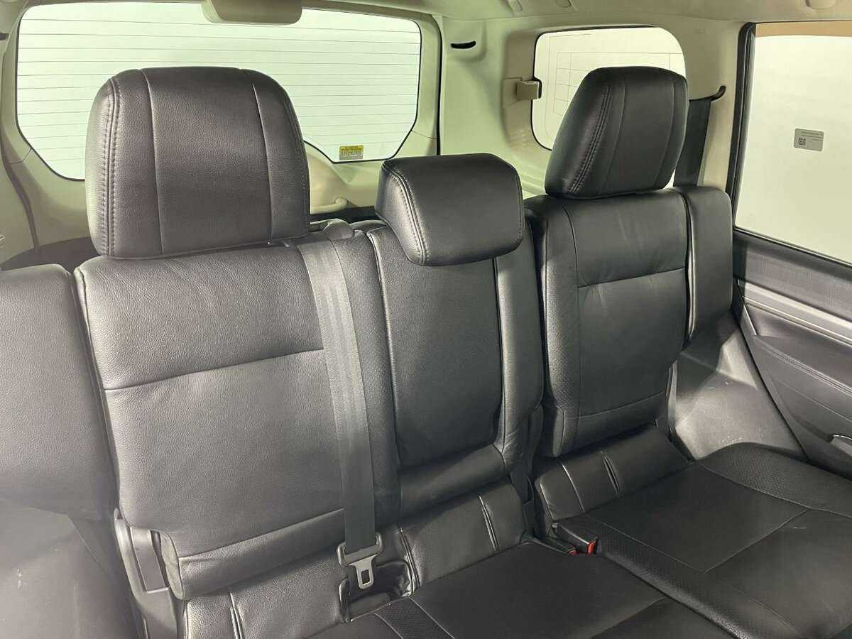 Mitsubishi Pajero б/у, 2012, Автоматическая. Фото: #12