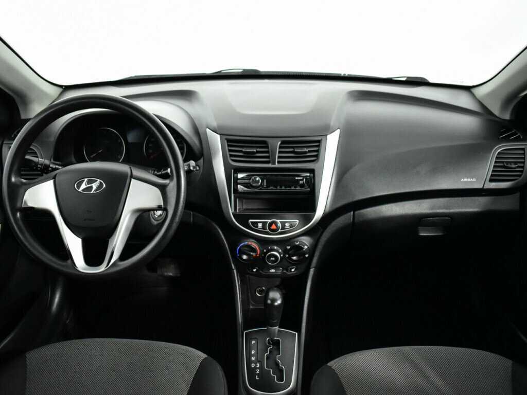 Hyundai Solaris б/у, 2012, Автоматическая. Фото: #11