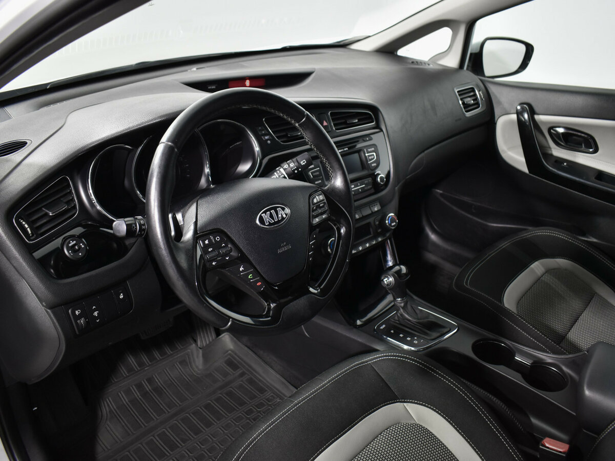 Kia Ceed б/у, 2013, Автоматическая. Фото: #8