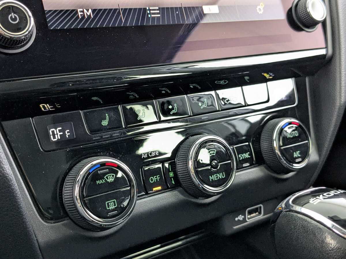 Skoda Octavia б/у, 2020, Автоматическая. Фото: #20