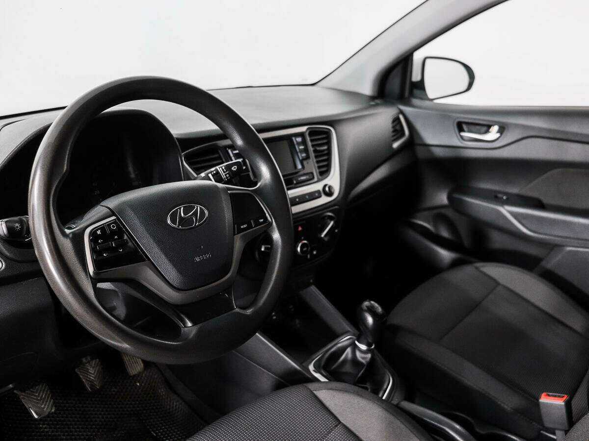 Hyundai Solaris б/у, 2019, Механическая. Фото: #8