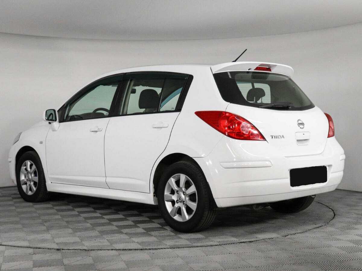 Nissan Tiida б/у, 2013, Автоматическая. Фото: #6