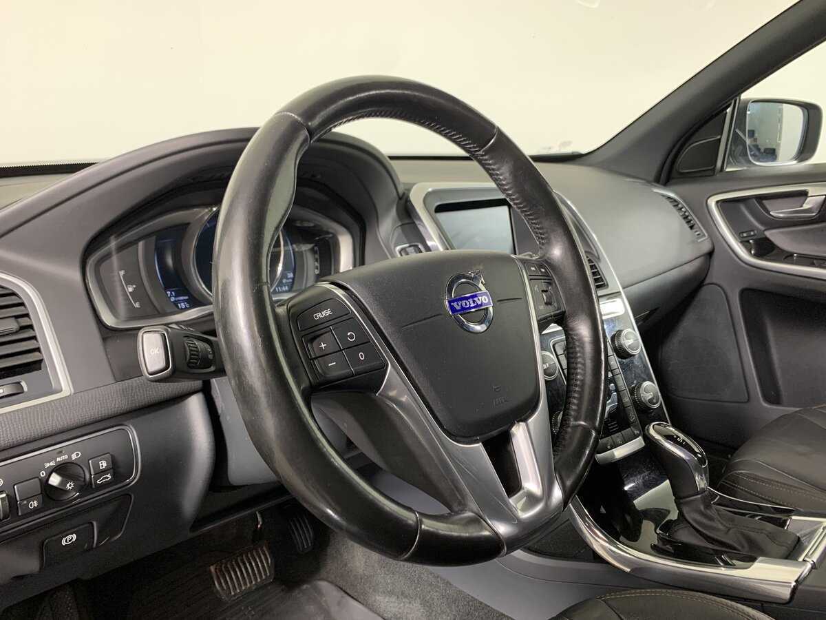 Volvo XC60 б/у, 2016, Автоматическая. Фото: #11