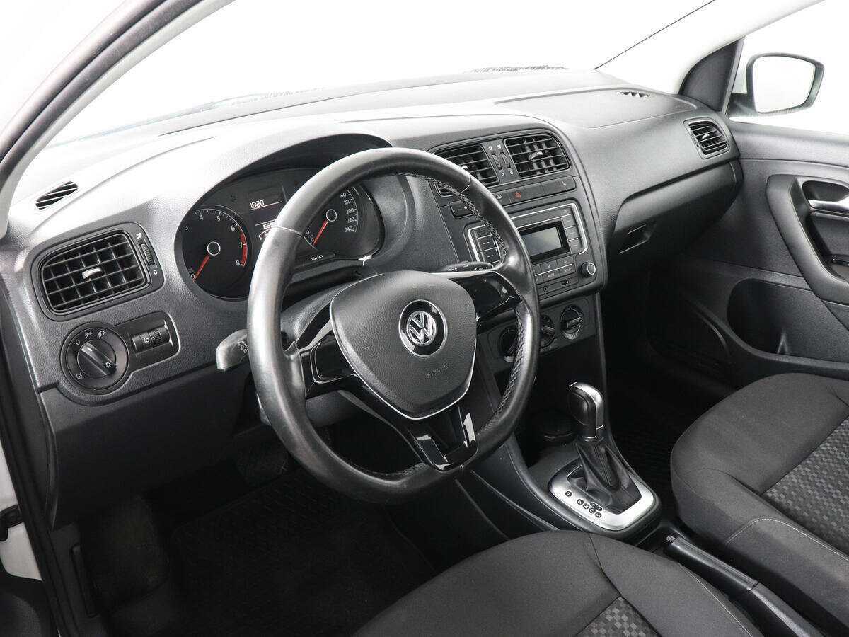 Volkswagen Polo б/у, 2018, Автоматическая. Фото: #8