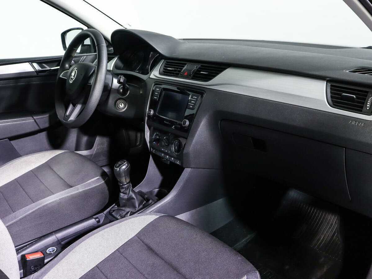 Skoda Rapid б/у, 2019, Механическая. Фото: #8