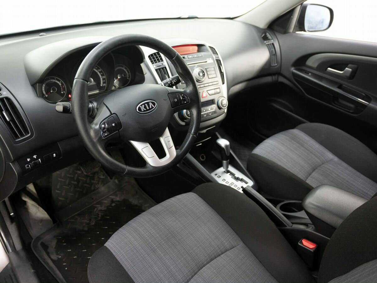 Kia Ceed б/у, 2012, Автоматическая. Фото: #6