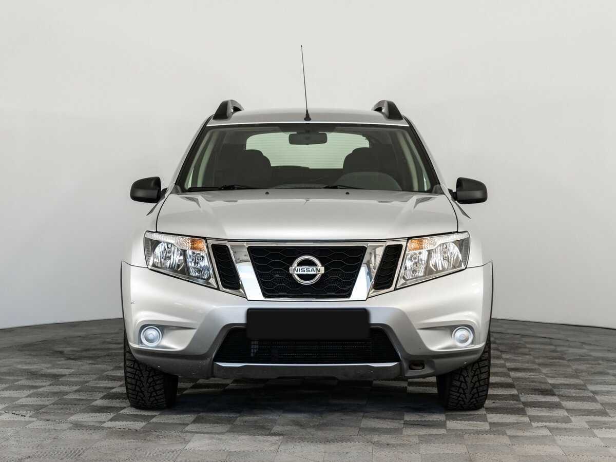 Nissan Terrano б/у, 2014, Автоматическая. Фото: #1