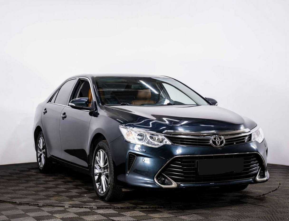Toyota Camry б/у, 2015, Автоматическая. Фото: #2
