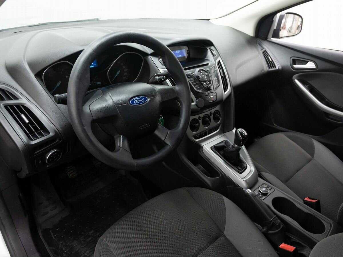 Ford Focus б/у, 2012, Механическая. Фото: #8