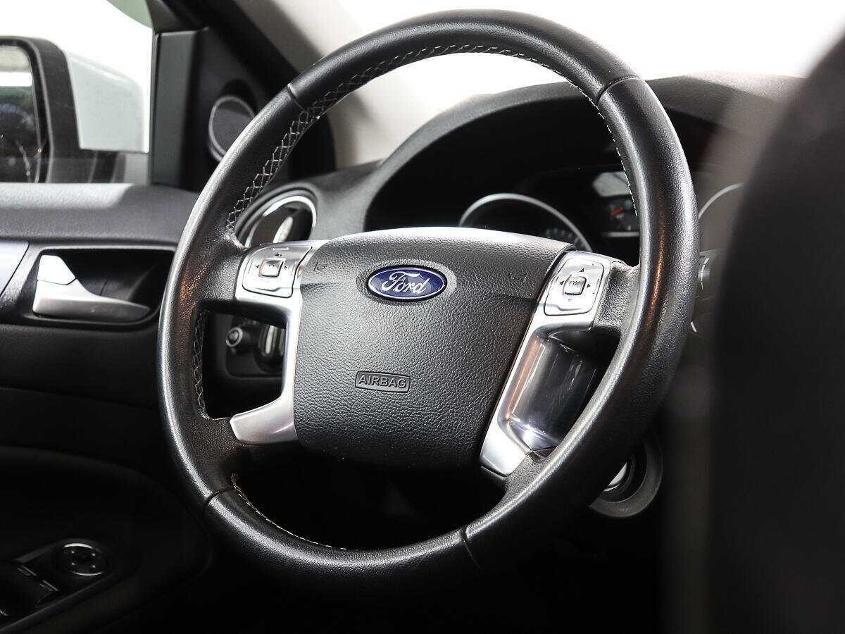 Ford Mondeo б/у, 2013, Механическая. Фото: #13