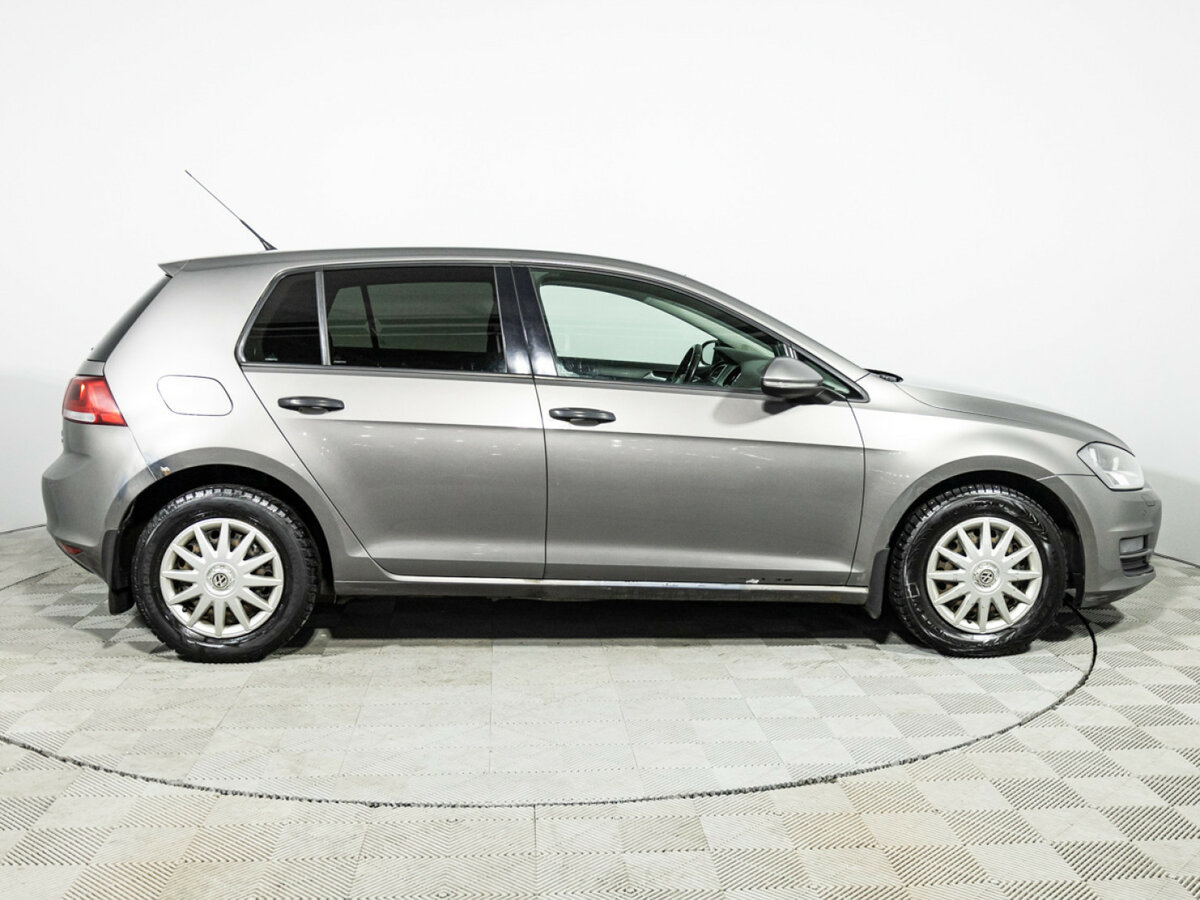 Volkswagen Golf б/у, 2013, Механическая. Фото: #3
