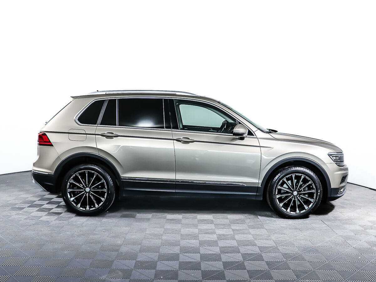 Volkswagen Tiguan б/у, 2017, Роботизированная. Фото: #3