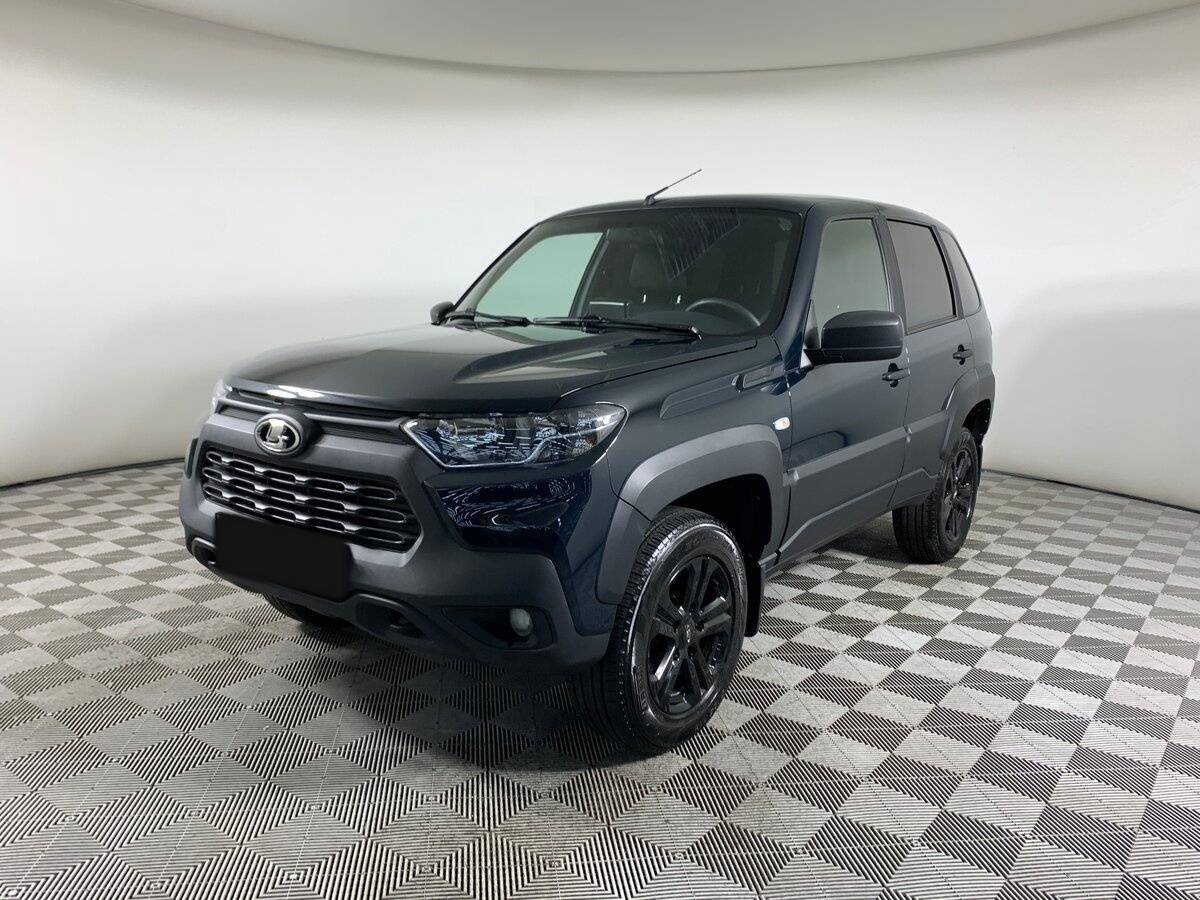 Lada (ВАЗ) Niva б/у, 2024, Механическая. Посмотреть фото
