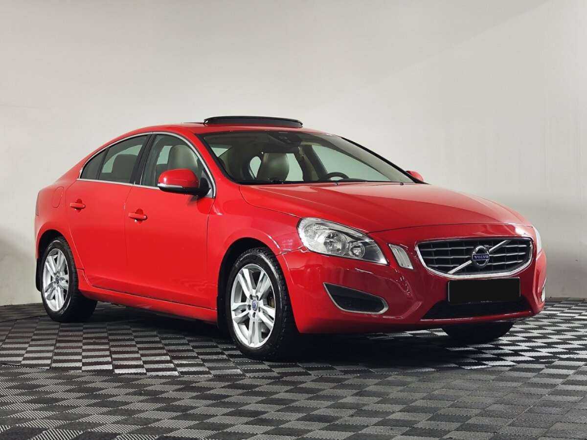 Volvo S60 б/у, 2012, Автоматическая. Фото: #1