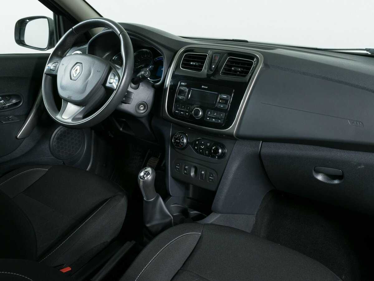 Renault Sandero б/у, 2017, Механическая. Фото: #7