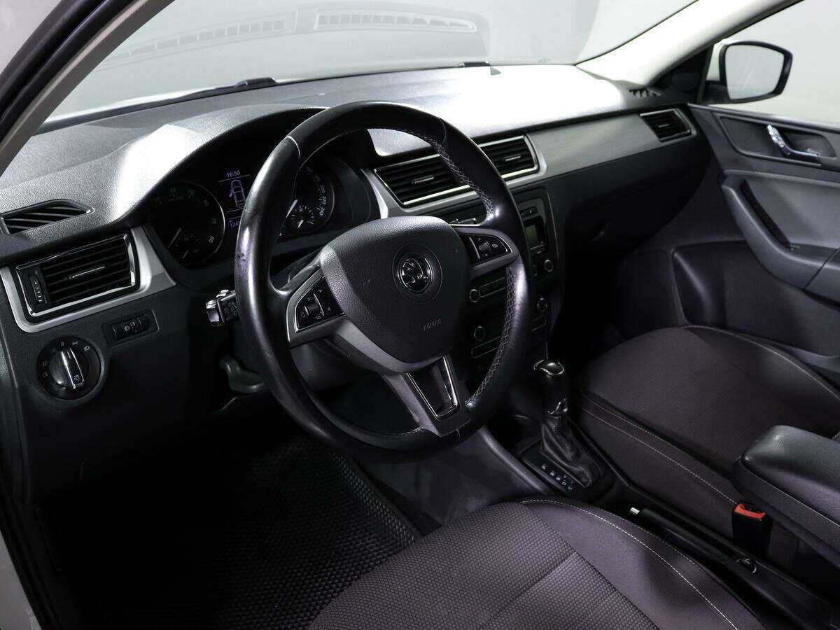 Skoda Rapid б/у, 2014, Автоматическая. Фото: #12