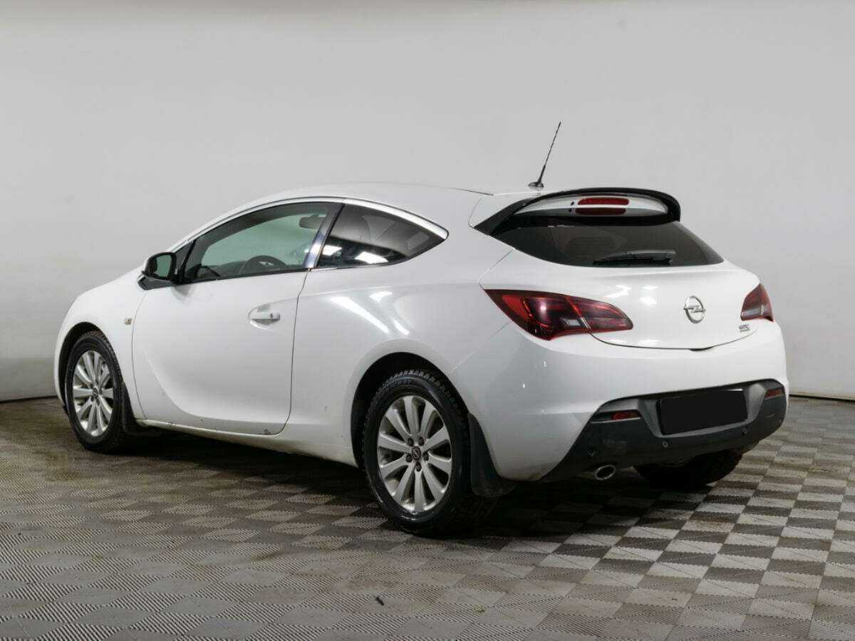 Opel Astra б/у, 2012, Механическая. Фото: #6