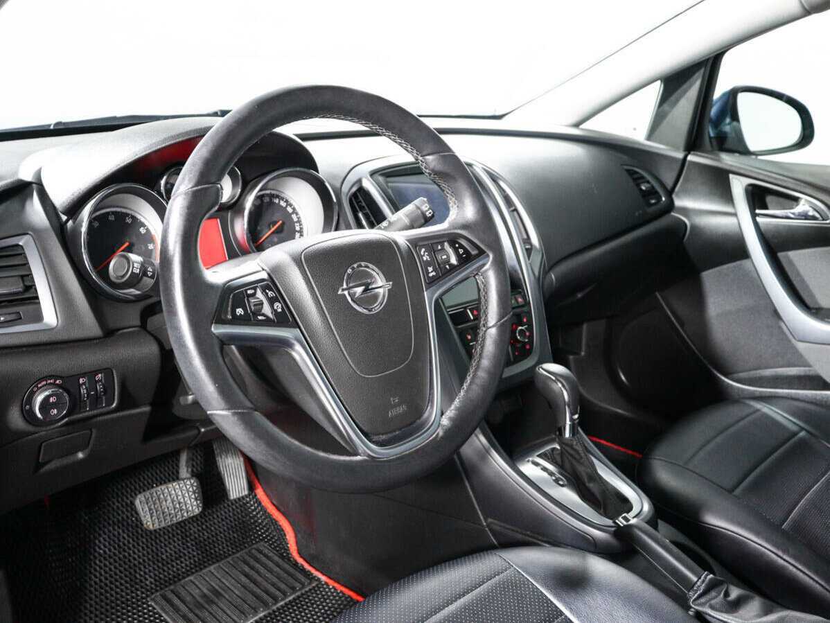 Opel Astra б/у, 2014, Автоматическая. Фото: #13