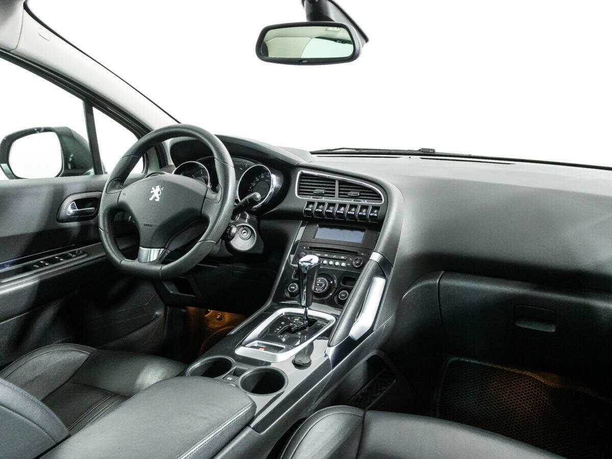 Peugeot 3008 б/у, 2013, Автоматическая. Фото: #8