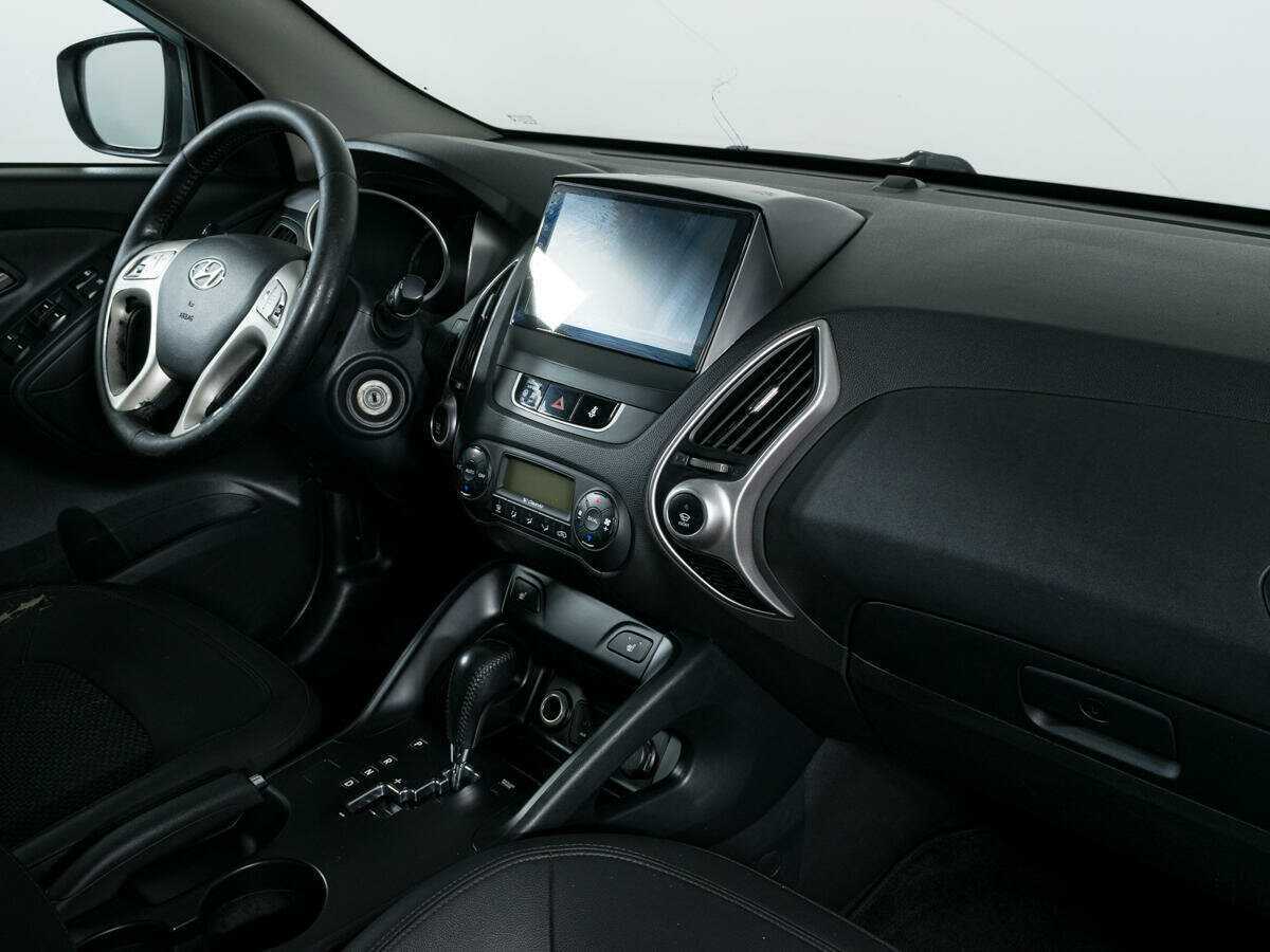 Hyundai ix35 б/у, 2012, Автоматическая. Фото: #5