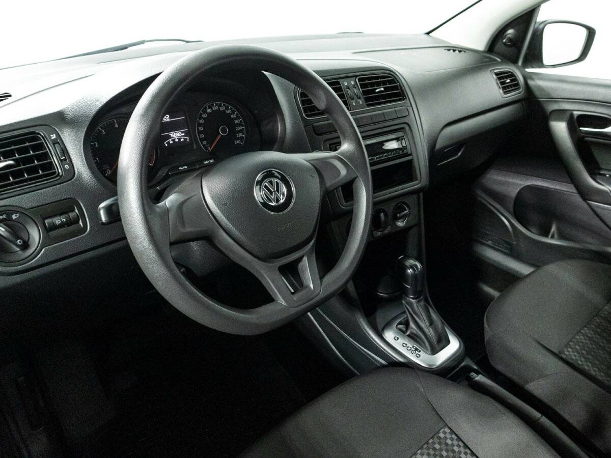 Volkswagen Polo б/у, 2019, Автоматическая. Фото: #10