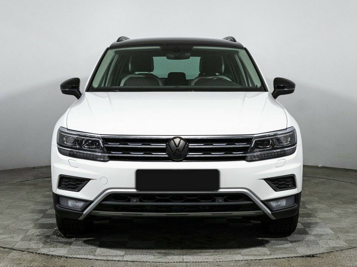 Volkswagen Tiguan б/у, 2018, Роботизированная. Фото: #1