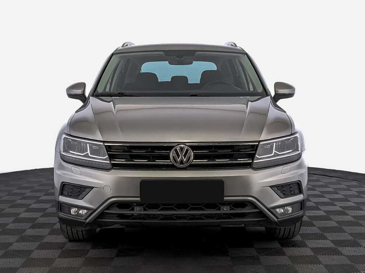 Volkswagen Tiguan б/у, 2017, Роботизированная. Фото: #1