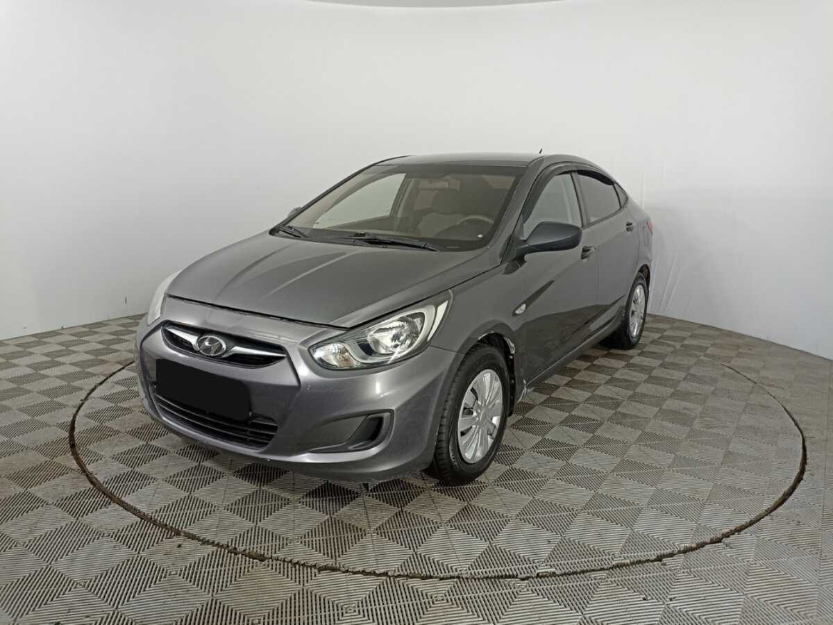 Hyundai Solaris б/у, 2013, Механическая. Фото: #0