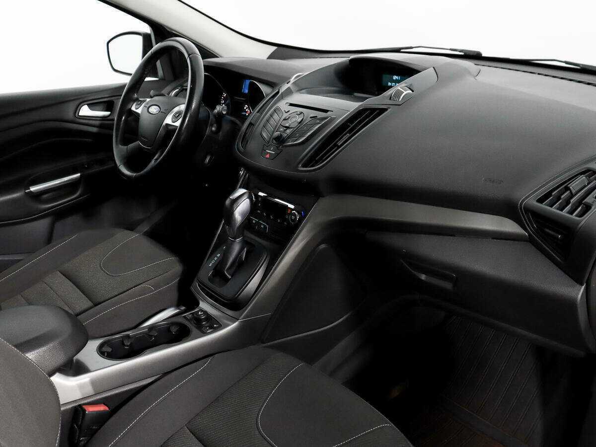 Ford Kuga б/у, 2015, Автоматическая. Фото: #9