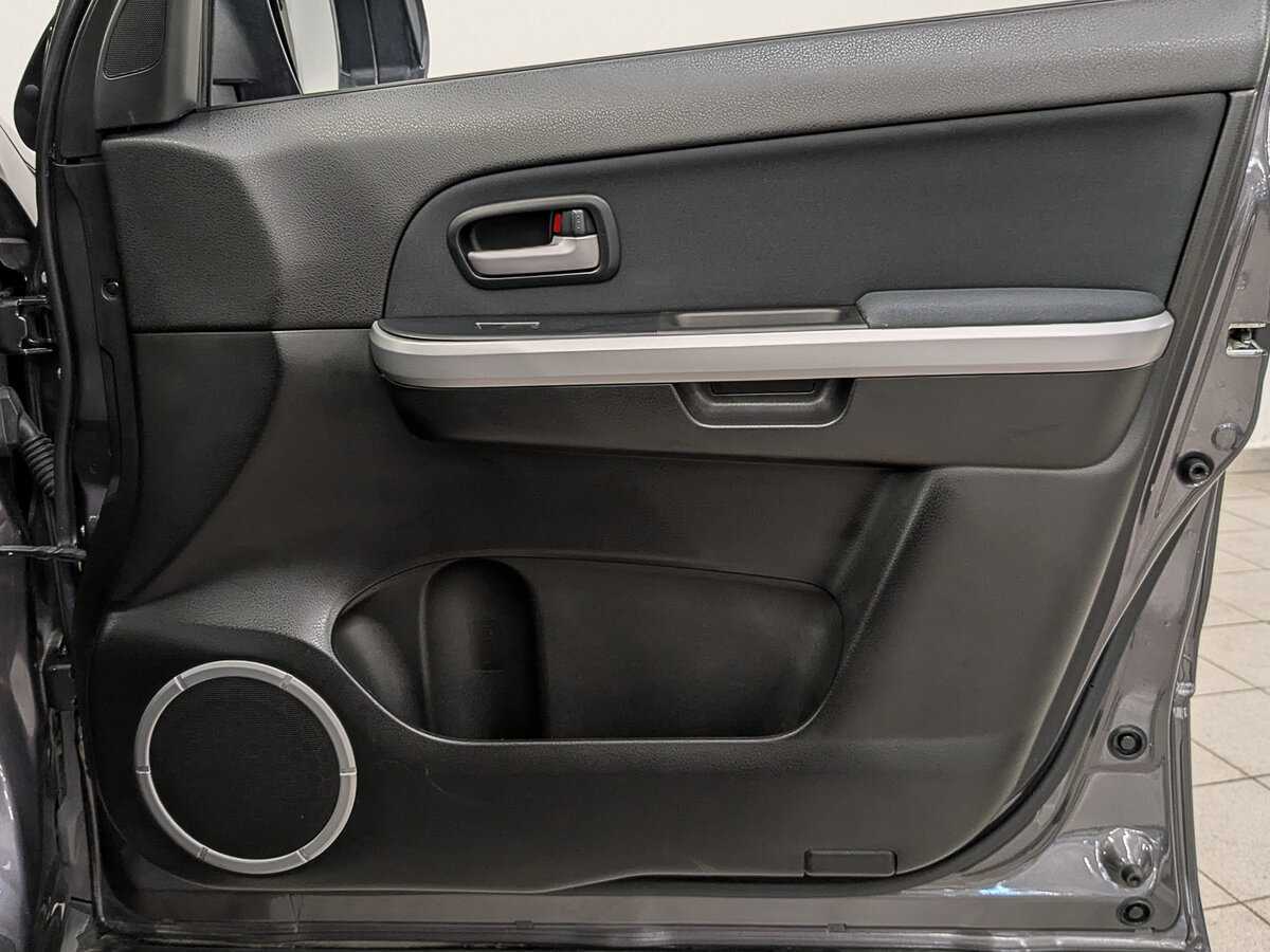 Suzuki Grand Vitara б/у, 2013, Автоматическая. Фото: #24
