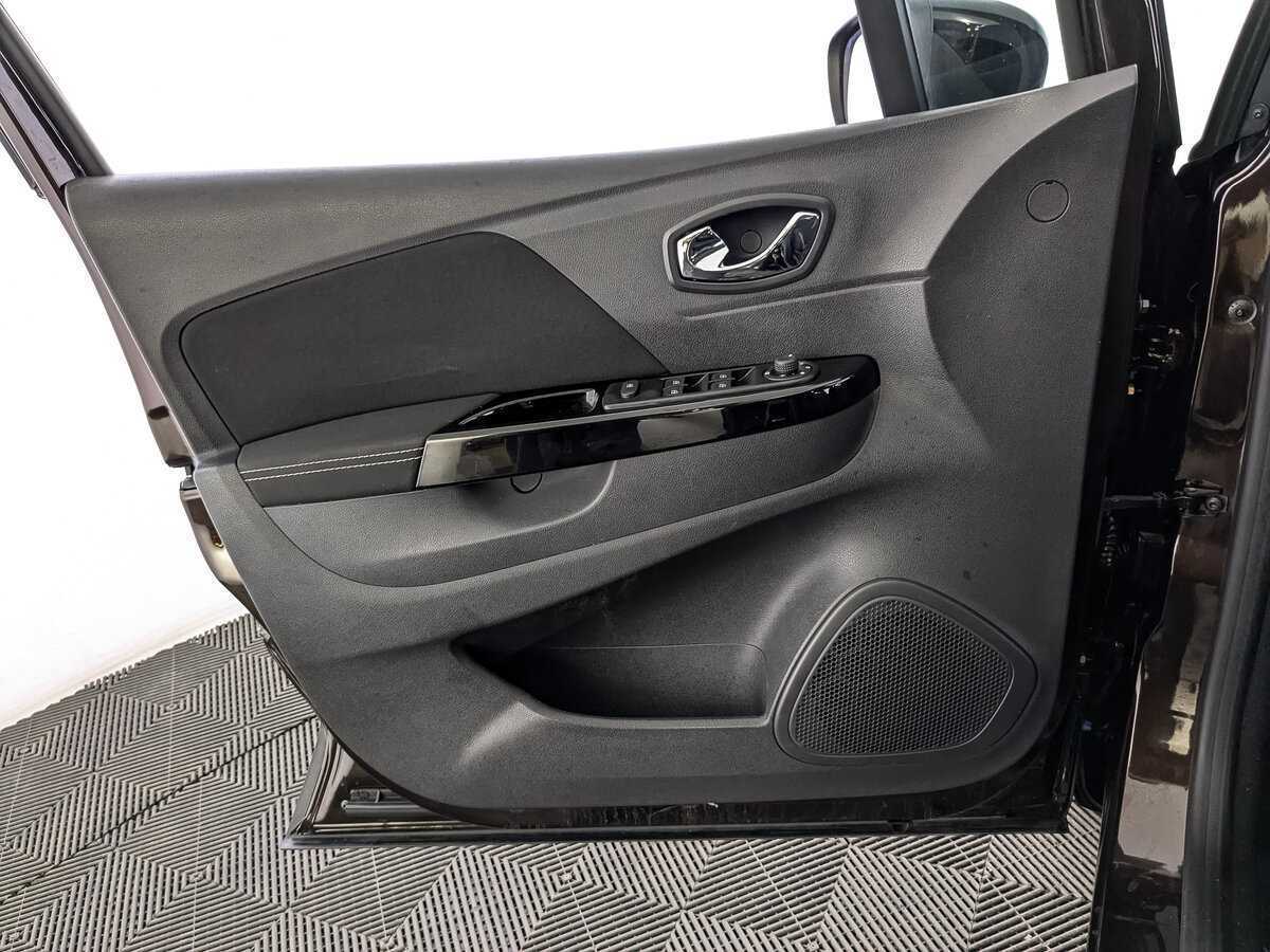 Renault Kaptur б/у, 2019, Автоматическая. Фото: #18