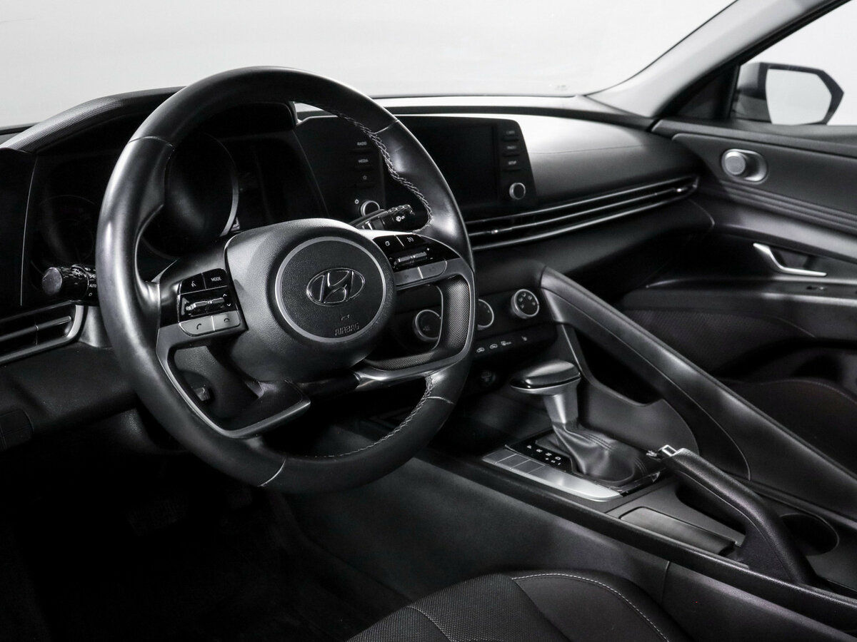 Hyundai Elantra б/у, 2021, Автоматическая. Фото: #11
