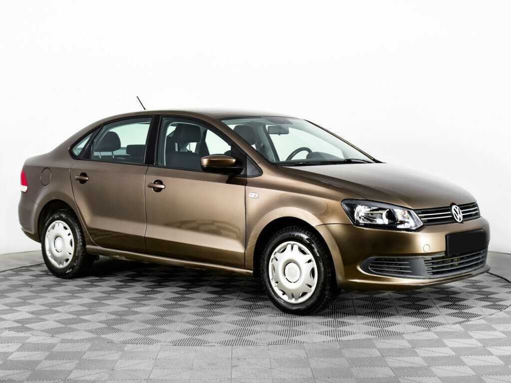 Volkswagen Polo б/у, 2015, Автоматическая. Фото: #2