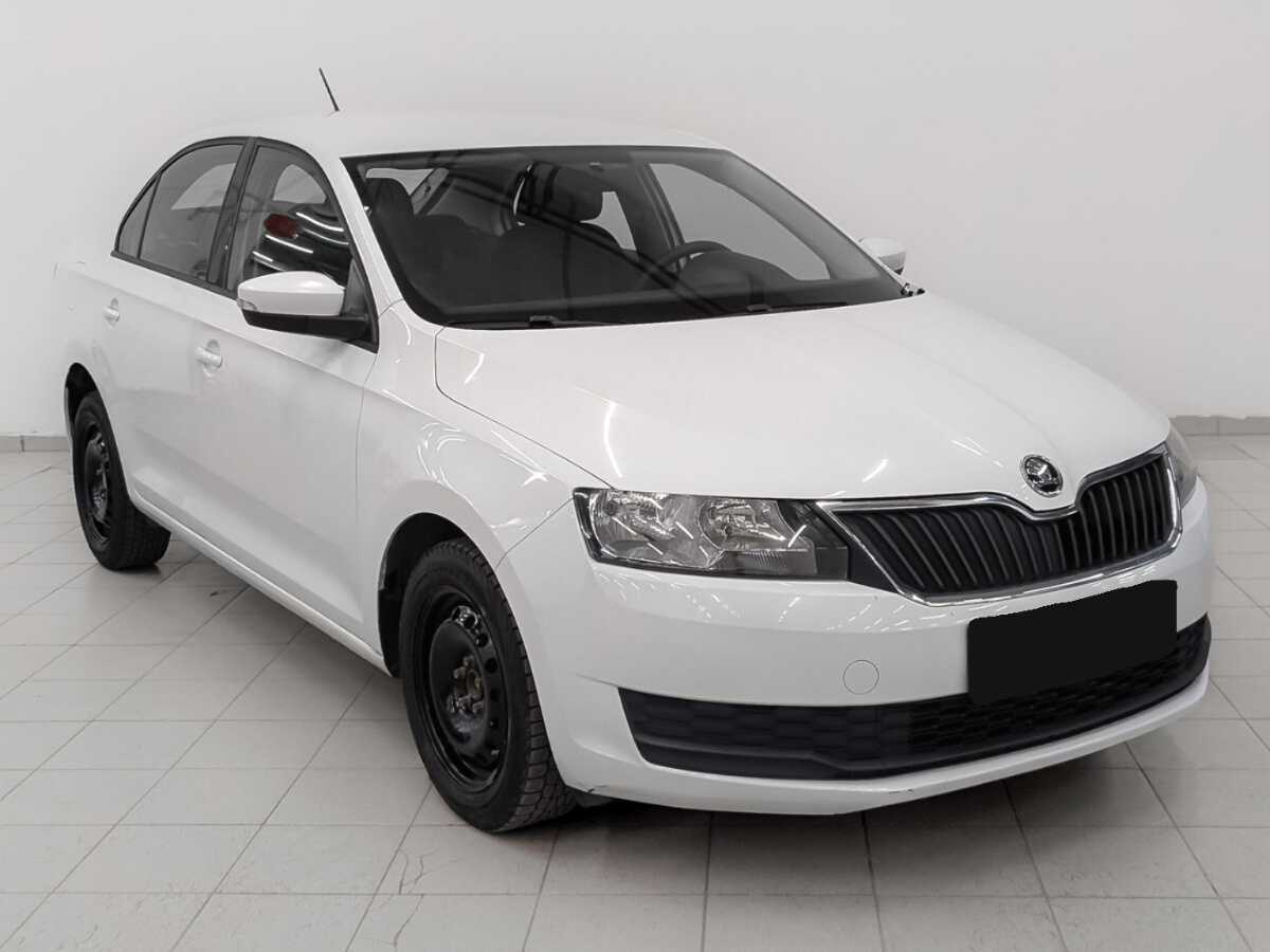Skoda Rapid б/у, 2017, Механическая. Фото: #2