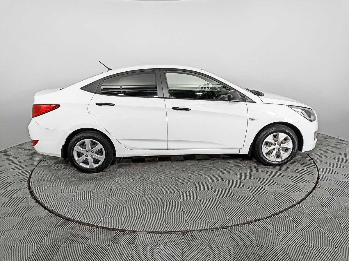 Hyundai Solaris б/у, 2015, Механическая. Фото: #3