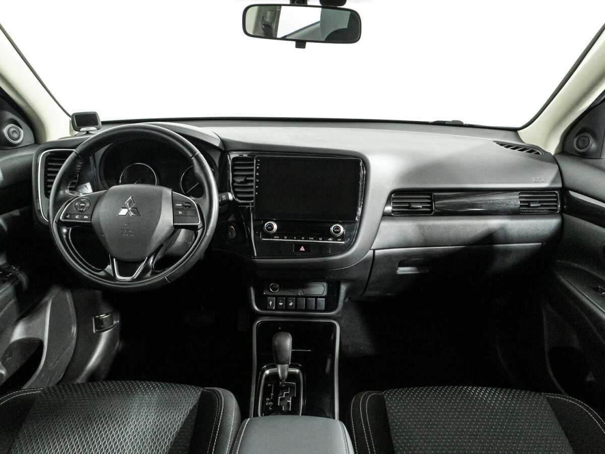 Mitsubishi Outlander б/у, 2021, Вариатор. Фото: #11